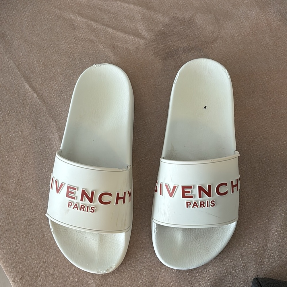 Shoes - Picture 4 of 4